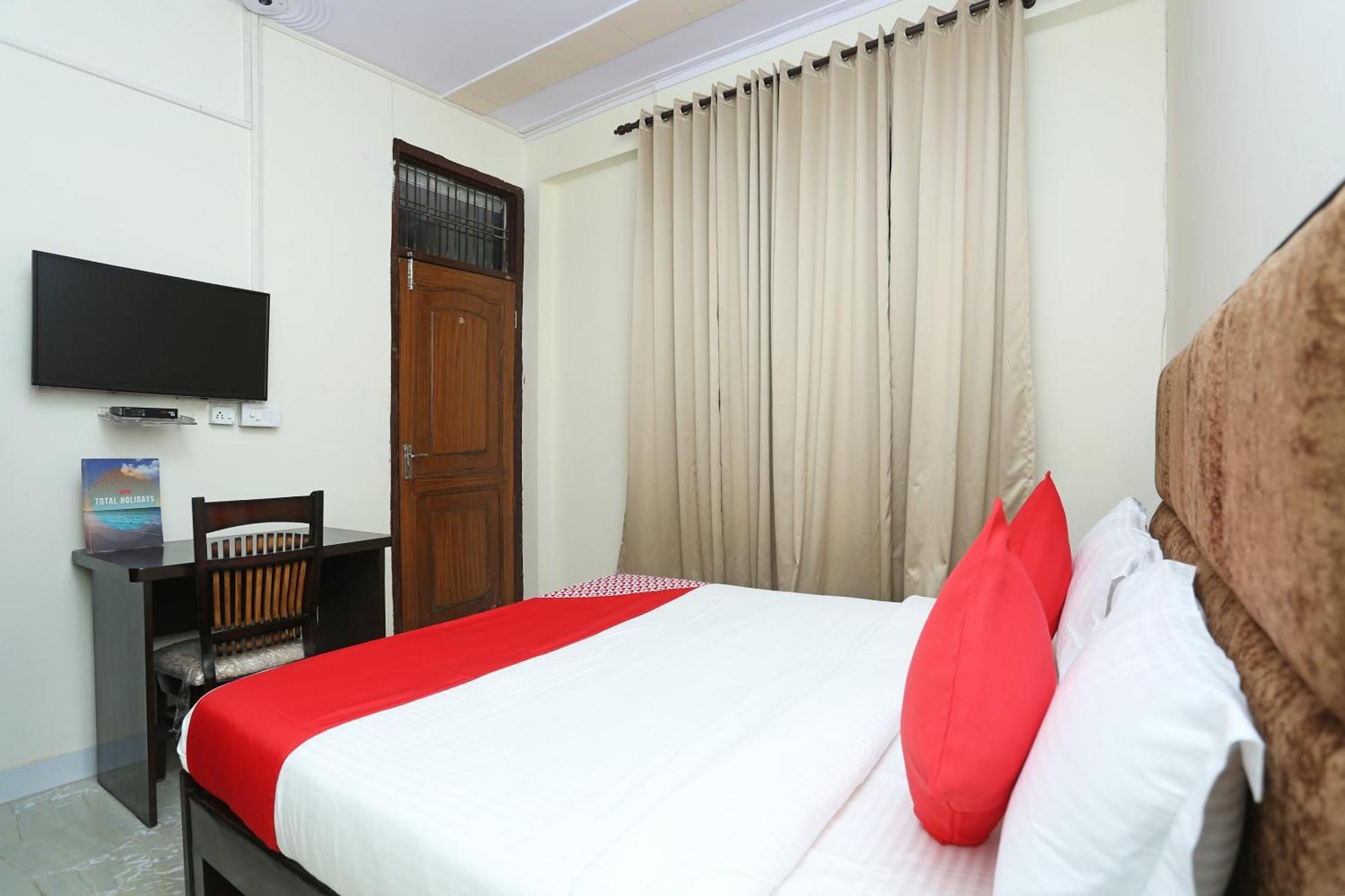 Hotel O Awesome Villa Near Appu Ghar Гургаон Экстерьер фото