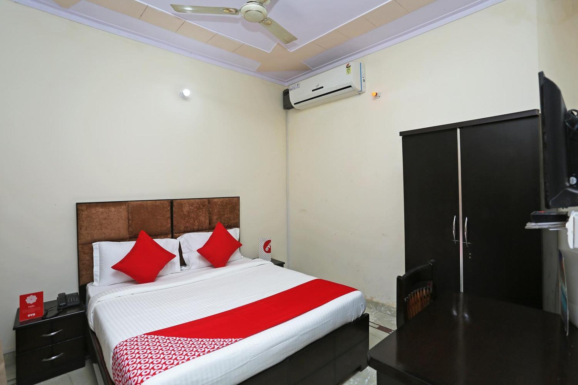 Hotel O Awesome Villa Near Appu Ghar Гургаон Экстерьер фото
